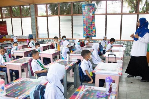 Mô hình 'đồng giảng dạy': Gánh nặng cho giáo dục Malaysia?