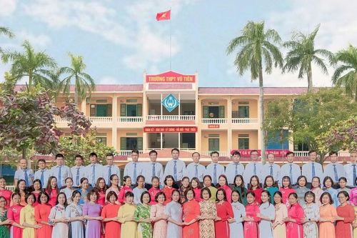 Trường THPT Vũ Tiên, Hưng Yên: Tự hào hành trình 60 năm 'thắp lửa tri thức'