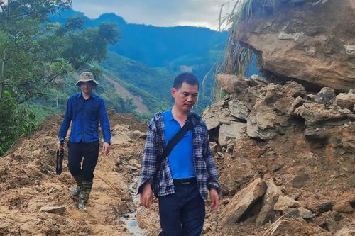 Người kể chuyện về sự hồi sinh ở Làng Nủ