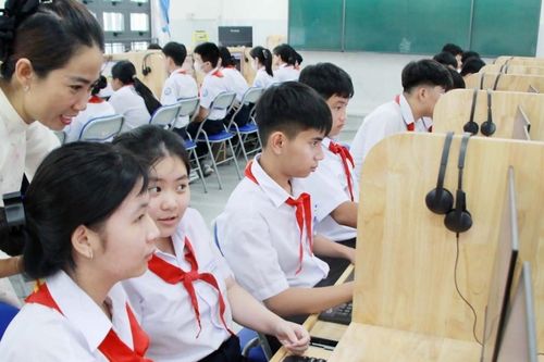 'Lá chắn số' cho học sinh trong thời đại mới