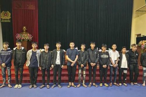 Xử lý nhóm 15 thanh thiếu niên tụ tập gây rối trong đêm