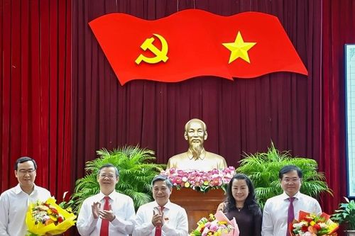 Bổ sung 2 ủy viên UBND thành phố Cần Thơ
