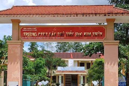 Chuyển hồ sơ vụ 40 học sinh ngộ độc lên UBND tỉnh Quảng Trị xử lý