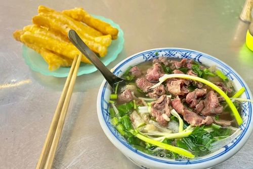 4 lưu ý khi ăn sáng bằng bún, phở