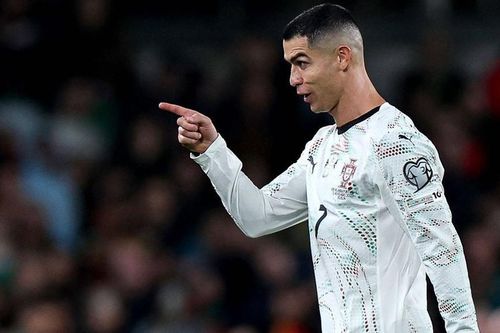 Ronaldo bị công kích ở Bồ Đào Nha vì thẻ đỏ