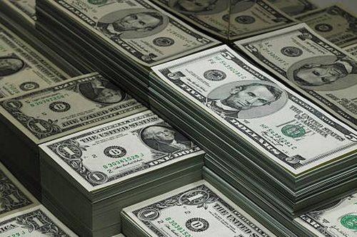 Tổng thống Trump âm thầm giảm hàng trăm tỷ USD tiền thuế cho giới siêu giàu