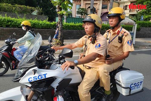 CSGT TP Hồ Chí Minh - những 'người dẫn đường' trong hành trình sinh tử