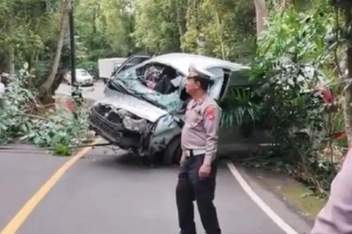Tai nạn minibus ở đảo Bali làm 5 du khách Trung Quốc tử vong