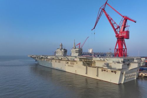 Trung Quốc thử nghiệm tàu tấn công đổ bộ mới trên biển