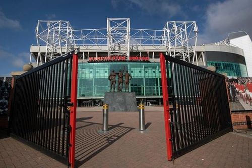 Man Utd cấm nhân viên đăng tải nội dung hậu trường lên mạng xã hội