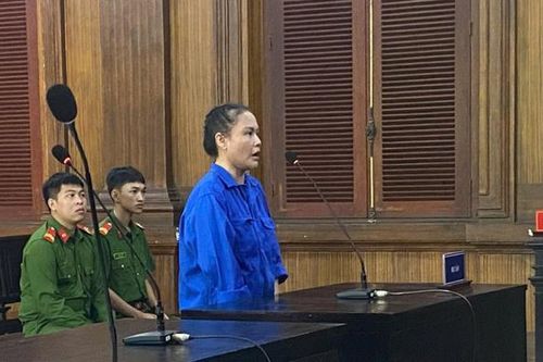 Lừa đảo 14 tỷ bằng mác 'quen biết công an', nữ bị cáo lãnh 17 năm tù