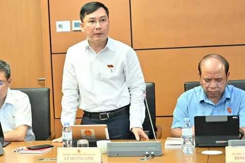 Luật phải nói 'không' dứt khoát với thuốc lá điện tử và nung nóng để bảo vệ sức khỏe nhân dân