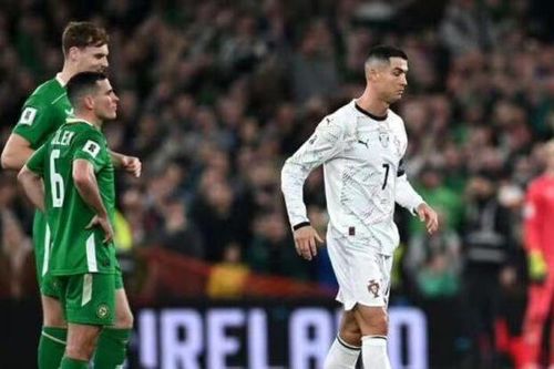 Ronaldo nhận thẻ đỏ, Bồ Đào Nha gục ngã trước Cộng hòa Ireland