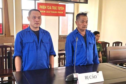 Đưa tàu sang nước ngoài khai thác hải sản vi phạm IUU, hai cha con lãnh án 12 năm tù