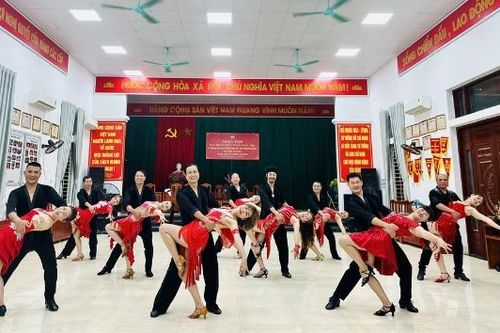 Niềm vui từ những vũ điệu
