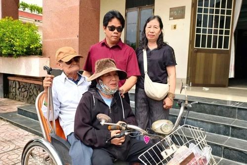 770 suất quà cứu trợ hội viên người mù bị thiệt hại trong cơn bão số 13