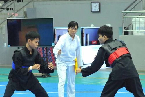 Võ sĩ pencak silat cả nước tranh tài nơi phố núi