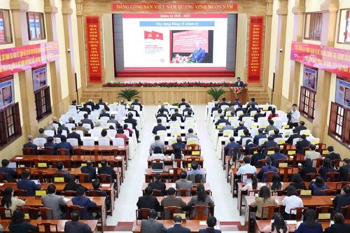 Hơn 22.000 cán bộ, đảng viên Lâm Đồng nghiên cứu, học tập Nghị quyết Đại hội Đảng bộ tỉnh lần thứ I