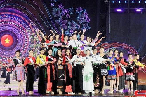 Tổng duyệt Chung kết Hoa hậu du lịch dân tộc Việt Nam 2025