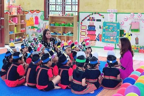 Nâng cao chất lượng quản lý giáo dục mầm non vùng khó khăn