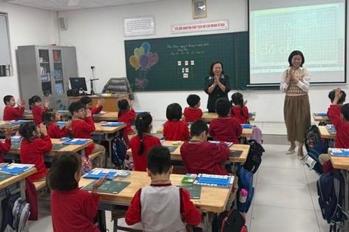 Bộ GD&ĐT: Hệ số lương đặc thù không phá vỡ hệ thống tiền lương