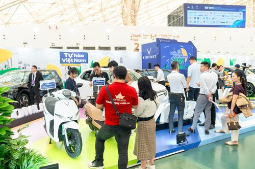 Các 'ông lớn' mang gì đến Tuần lễ Công nghiệp và Công nghệ Việt Nam 2025?