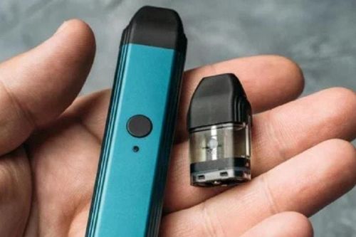 Nam thanh niên 17 tuổi mắc bệnh phổi, suy thận do hút thuốc lá điện tử