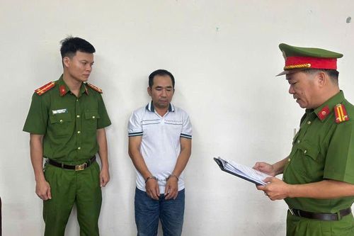 Khởi tố, bắt tạm giam Trần Văn Hùng