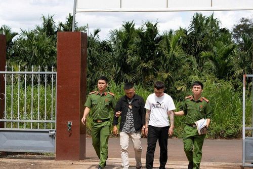 Tạm giữ hình sự Nguyễn Văn Sang và đồng bọn