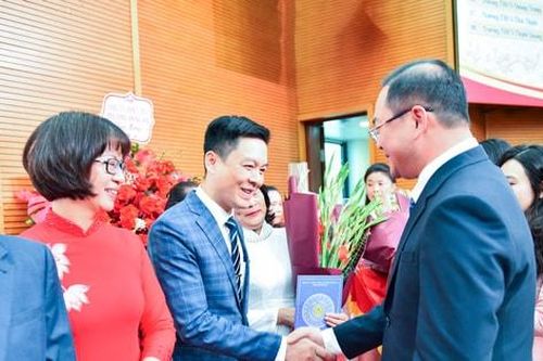 Phường Đống Đa tuyên dương các nhà giáo tiêu biểu năm 2025