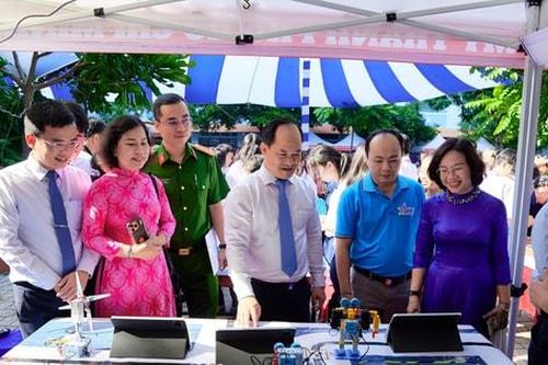 TP Hồ Chí Minh: Tiếp tục đẩy mạnh ứng dụng số từ cơ sở