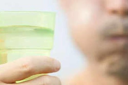Súc miệng bằng nước muối có giúp ngăn ngừa cúm A?