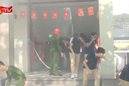 Nâng cao kỹ năng PCCC cho học sinh THCS Thái Thịnh qua buổi diễn tập quy mô lớn