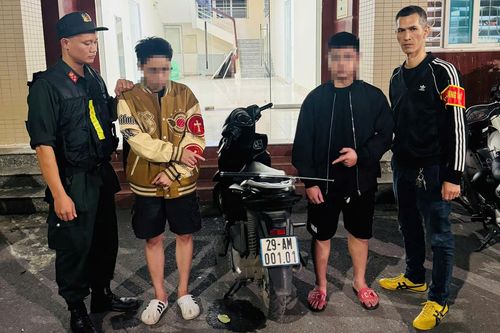 Liên tiếp phát hiện các đối tượng tàng trữ công cụ hỗ trợ khi tham gia giao thông