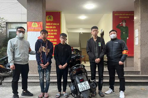 Bắt nhóm thanh - thiếu niên chống người thi hành công vụ khi bị truy đuổi