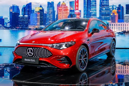 Tesla và Mercedes-Benz bất ngờ được Trung Quốc cấp phép AI