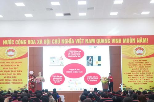 Phường Tây Tựu truyền thông, hướng dẫn người dân nhận diện chiêu trò lừa đảo trực tuyến