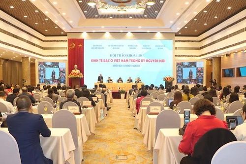 Xây dựng nền 'kinh tế bạc' thích ứng với già hóa dân số nhanh tại Việt Nam
