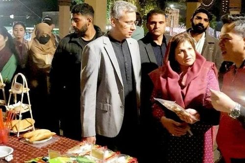 Giới thiệu văn hóa và ẩm thực Việt Nam tại Hội chợ Văn hóa dân gian của Pakistan