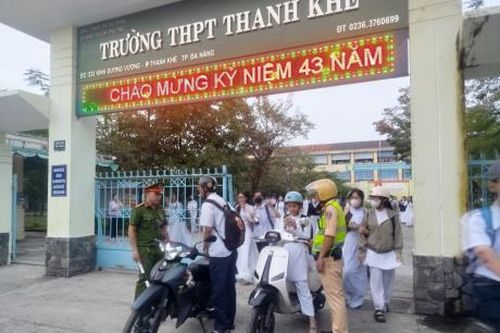 Chung tay xây dựng 'Cổng trường bình yên'