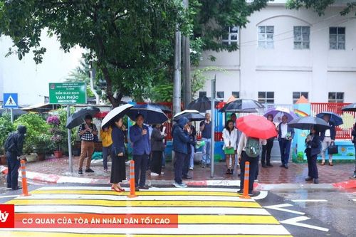 Nhân rộng mô hình 'cổng trường an toàn': Hà nội hướng tới văn hóa giao thông bền vững