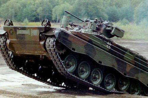 'Quái vật thép' Marder 1A5 nặng 37 tấn, tốc độ 65km/h, công nghệ chống mìn tối tân