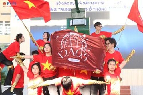 Sôi nổi hoạt động chào mừng 43 năm Ngày Nhà giáo Việt Nam tại Trường THPT Nguyễn Thị Diệu