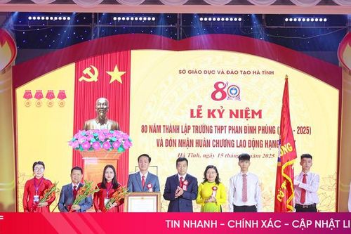 Trường THPT Phan Đình Phùng long trọng kỷ niệm 80 năm thành lập