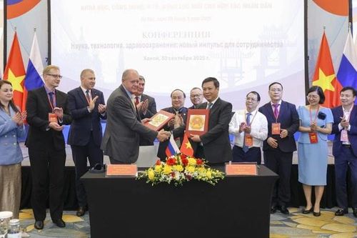 Triển khai công tác ngoại giao khoa học công nghệ tại Liên bang Nga