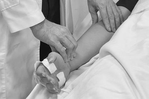 Người đàn ông 40 tuổi nguy kịch sau khi ăn món 'vạn người mê'