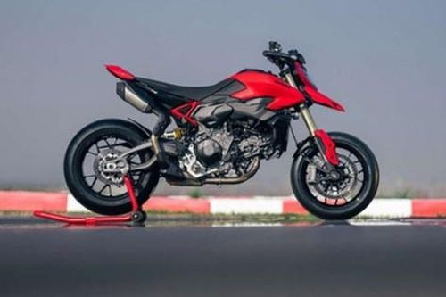 Ducati Hypermotard V2 2026 trình làng: Lời tạm biệt với Testastretta