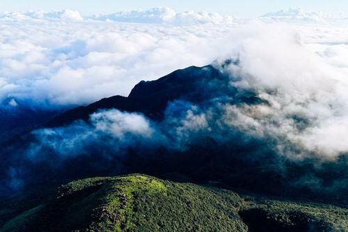 Mãn nhãn với biển mây, rừng rêu ma mị trên 'nóc nhà' Quảng Trị