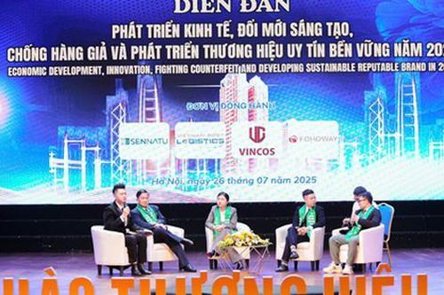 'Không ngừng bứt phá': Khí chất bền bỉ của MC Đồng Thoại trên hành trình 12 năm cầm mic