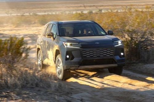 Toyota RAV4 2026 lột xác thành xe hybrid toàn phần